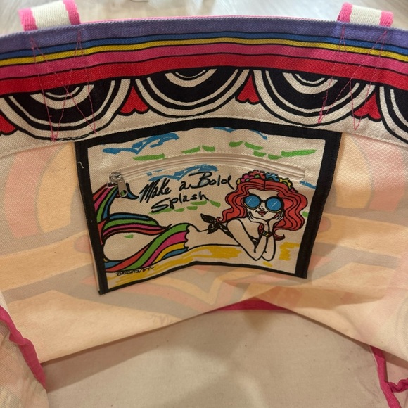 Brighton rainbow canvas heart tote - Picture 6 of 8